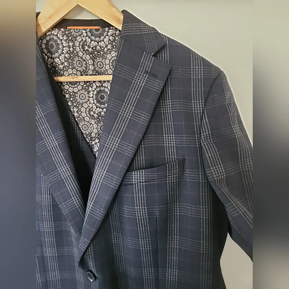 Tallia Men's 2-Pc Suit 42R Navy Gray Burgundy Plaid Wool Blend Blazer & Vest